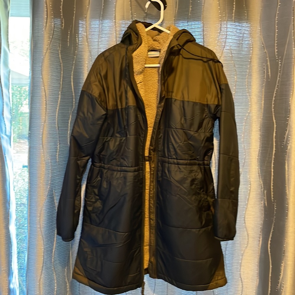 NWOT Columbia Jacket - Olive Green and Blueish Black